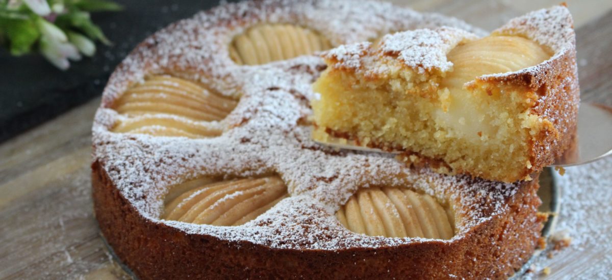 Almond Flour Pear Cake – Easy and very fluffy