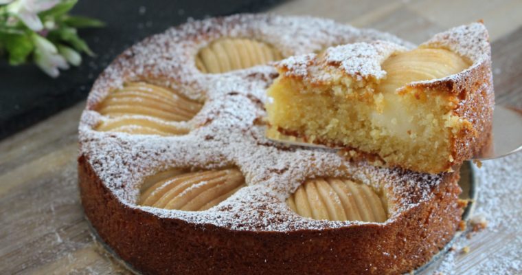 Almond Flour Pear Cake – Easy and very fluffy