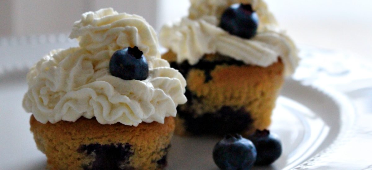 Blueberry Cupcakes with Mascarpone Vanilla Frosting