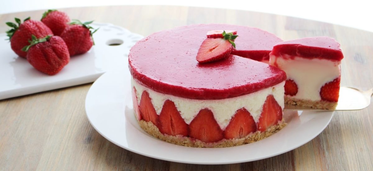 Strawberry Cheesecake with cream cheese and whipped cream