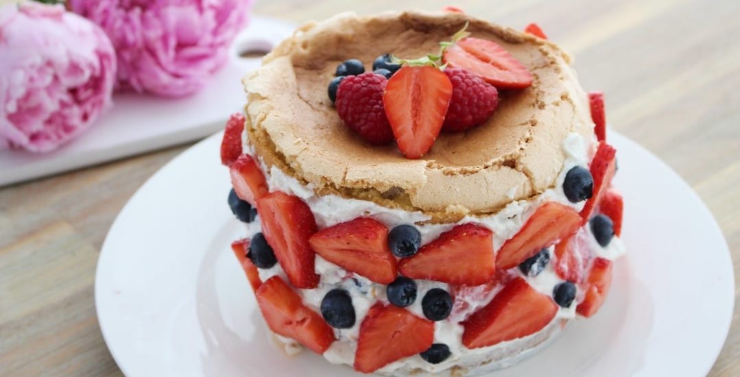 Berry Bomb Meringue Cake